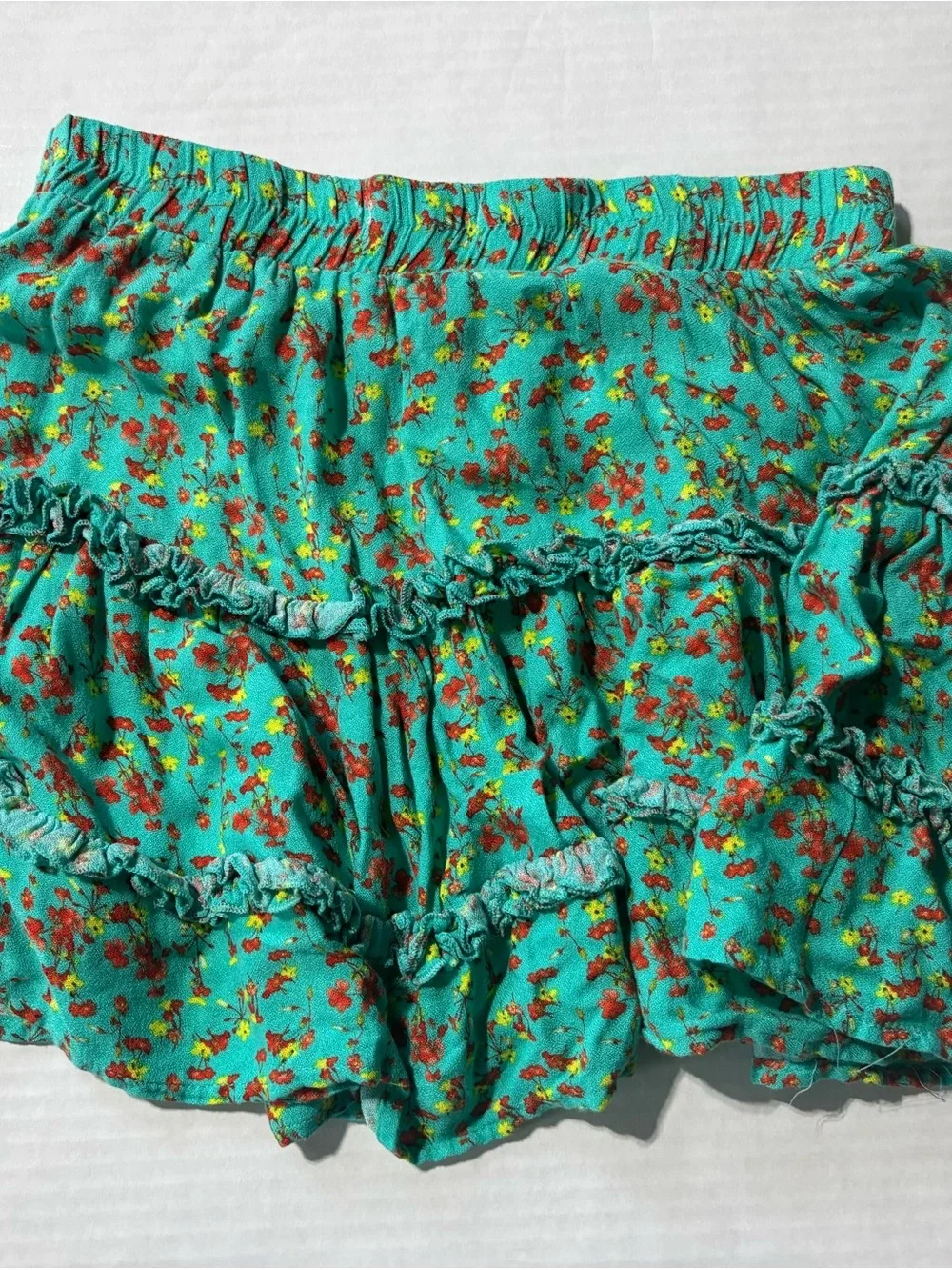 Chelsea & Violet Teal Floral Mini Skirt women’s Small Ruffles